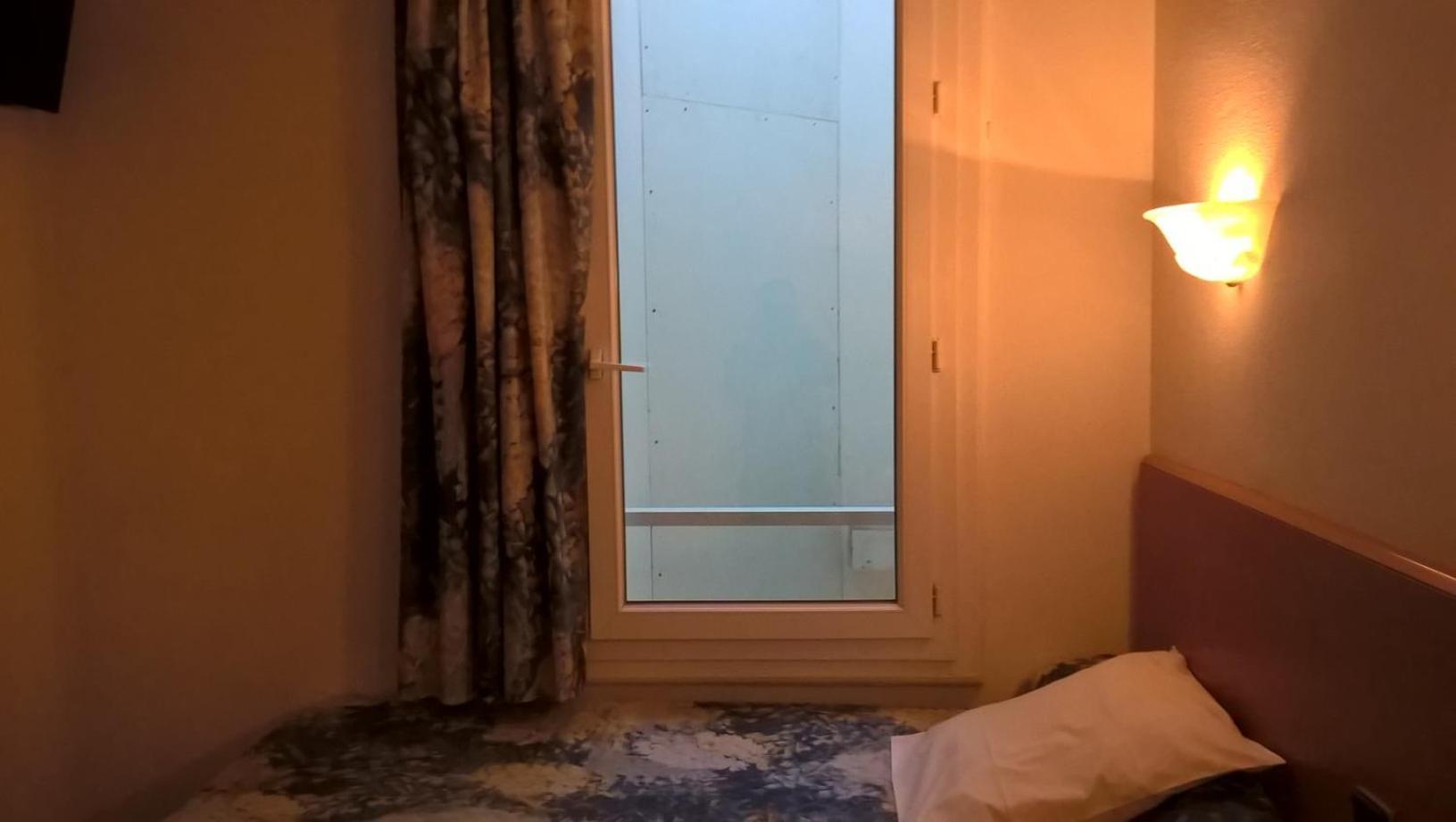 Hotel Compostelle Lourdes Exterior photo