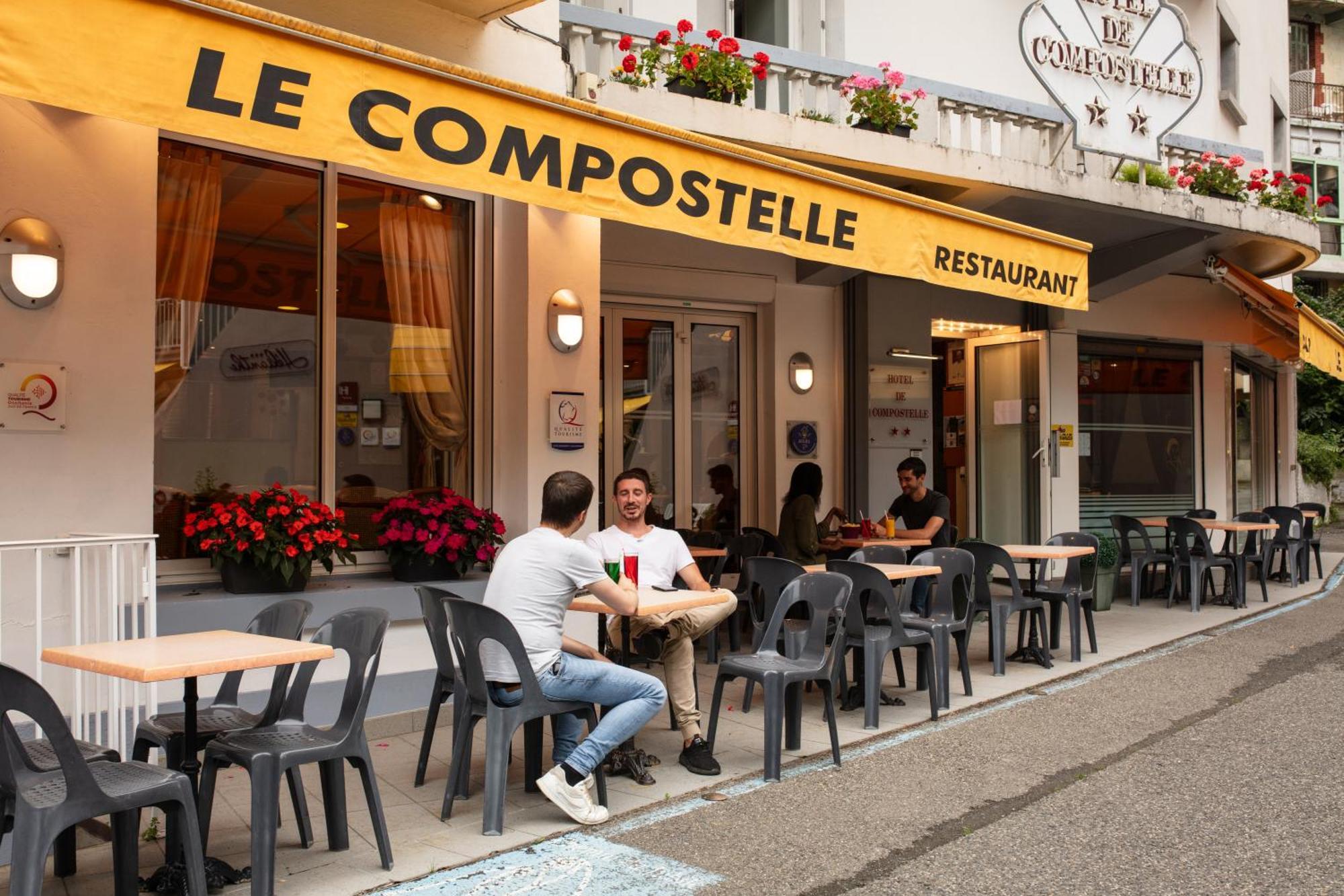Hotel Compostelle Lourdes Exterior photo