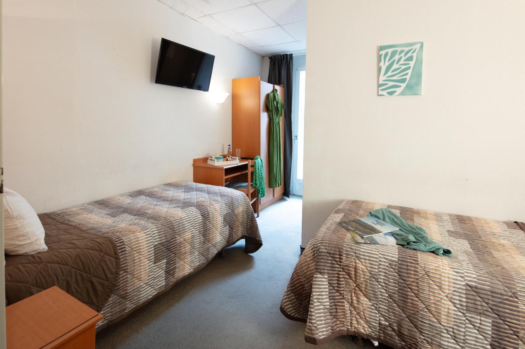 Hotel Compostelle Lourdes Exterior photo