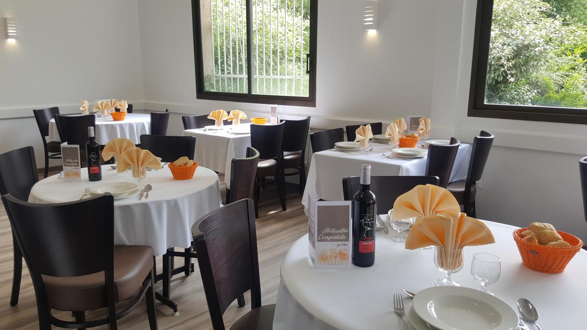 Hotel Compostelle Lourdes Exterior photo