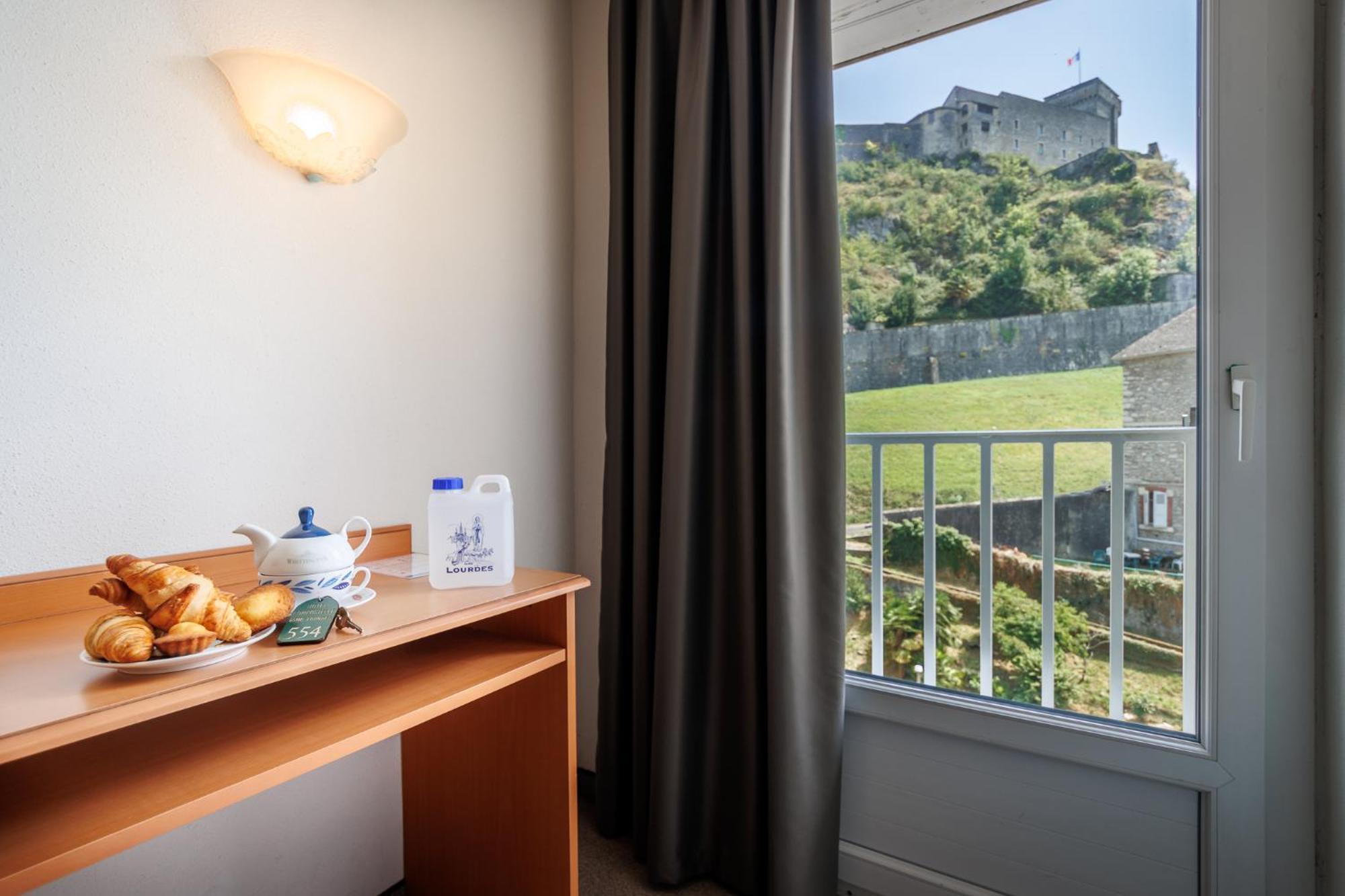 Hotel Compostelle Lourdes Exterior photo